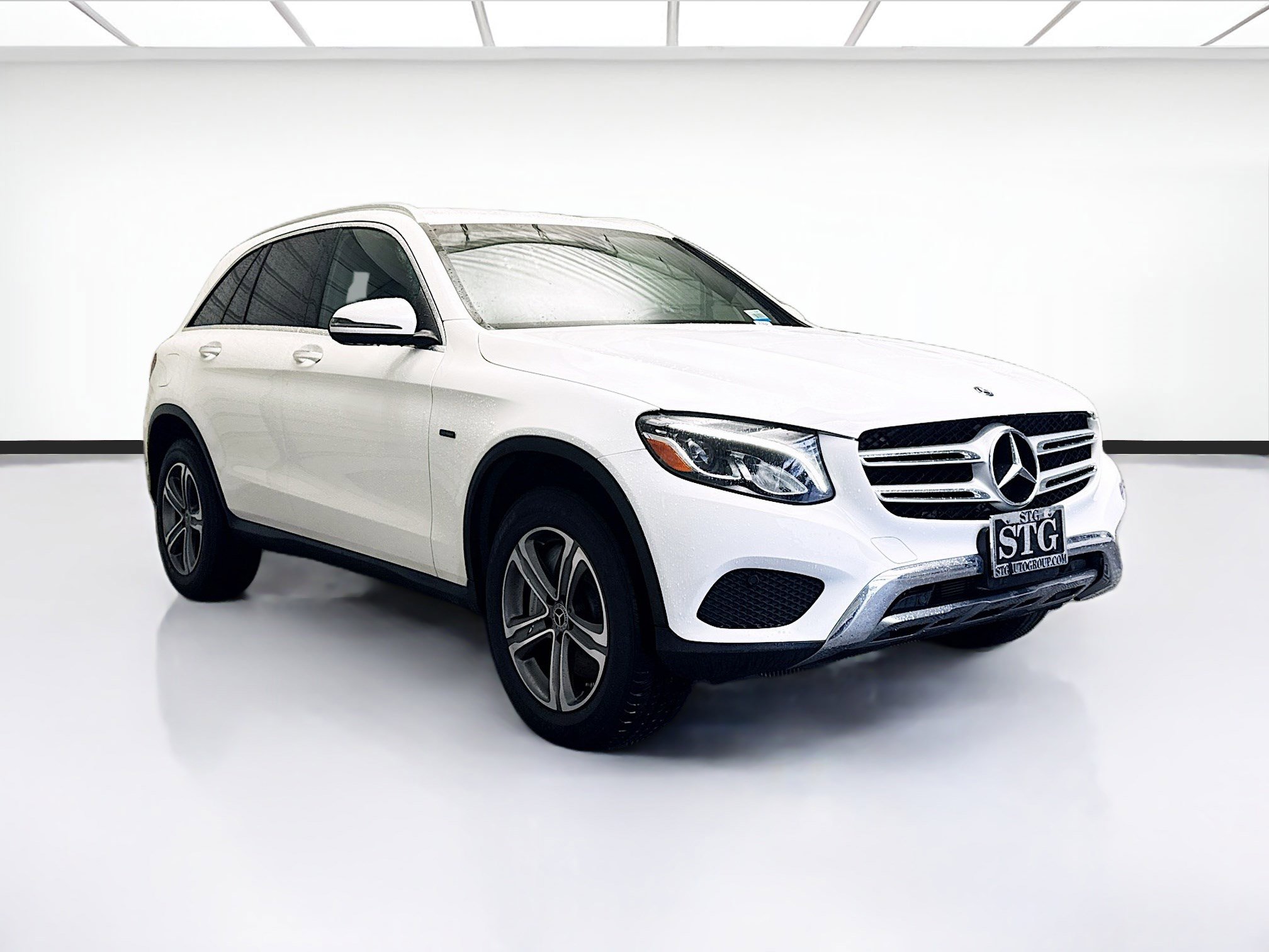 Used 2019 Mercedes-Benz GLC 350e 4MATIC image 3