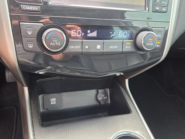 Used 2015 Nissan Altima 3.5 SL FWD image 23