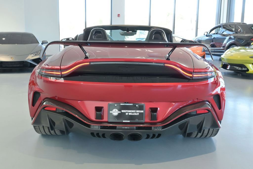 Used 2023 Aston Martin V12 Vantage Roadster RWD image 19