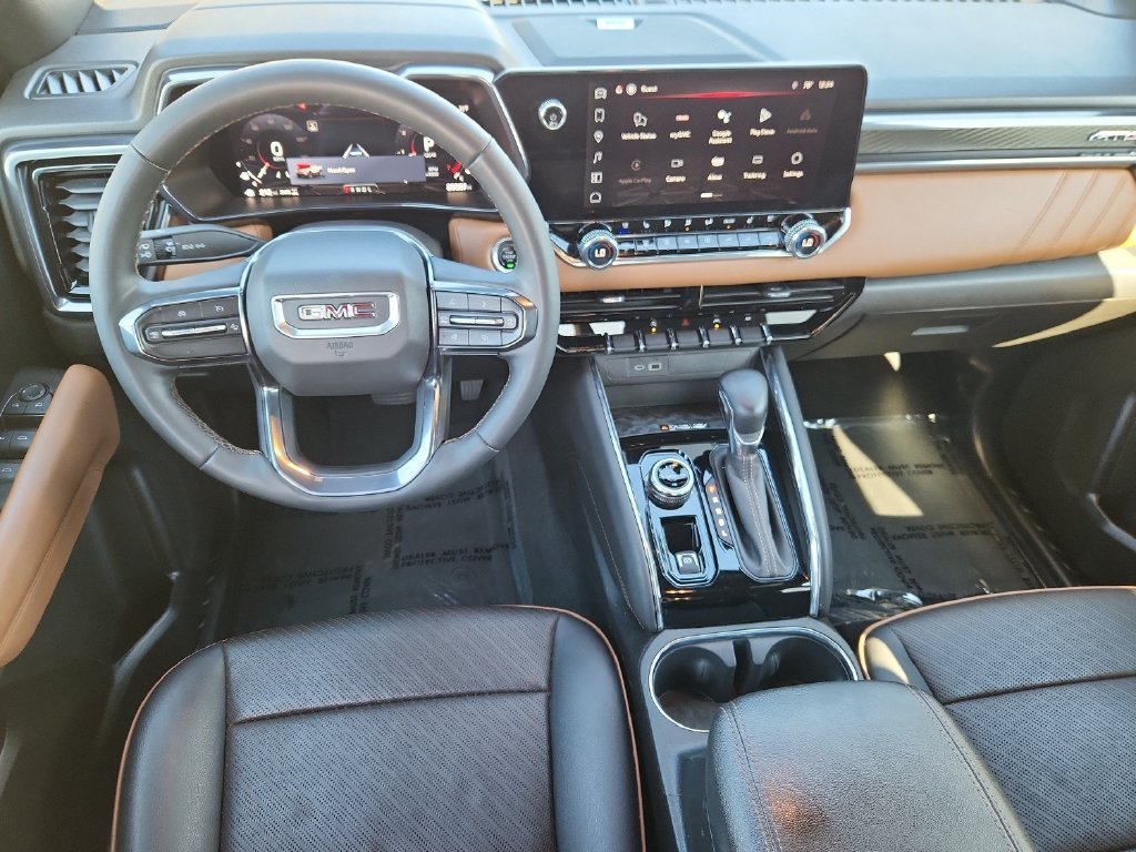 Used 2024 GMC Canyon AT4 w/ AT4 Premium Package AWD/4WD image 11