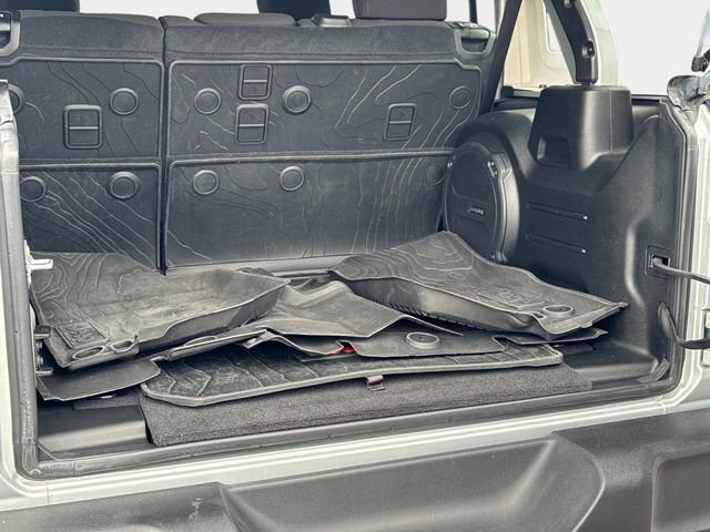 Used 2022 Jeep Wrangler Unlimited Sport AWD/4WD image 9