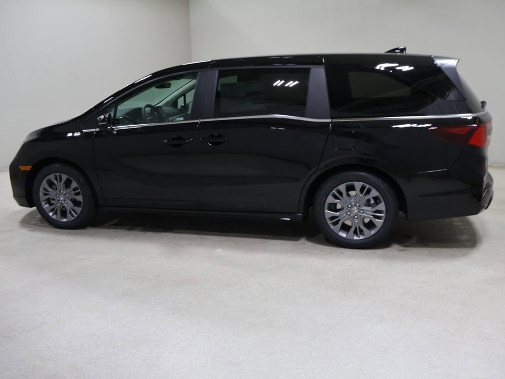 New 2026 Honda Odyssey Touring image 5
