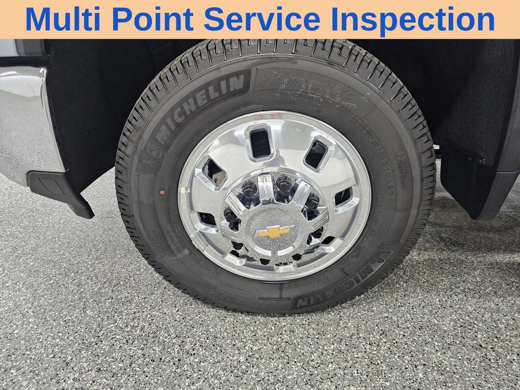 Used 2025 Chevrolet Silverado 3500 LTZ w/ LTZ Convenience Package AWD/4WD image 12