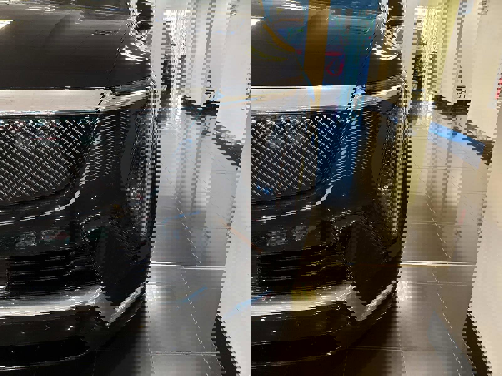 New 2025 Cadillac Escalade IQ Luxury 2 image 8