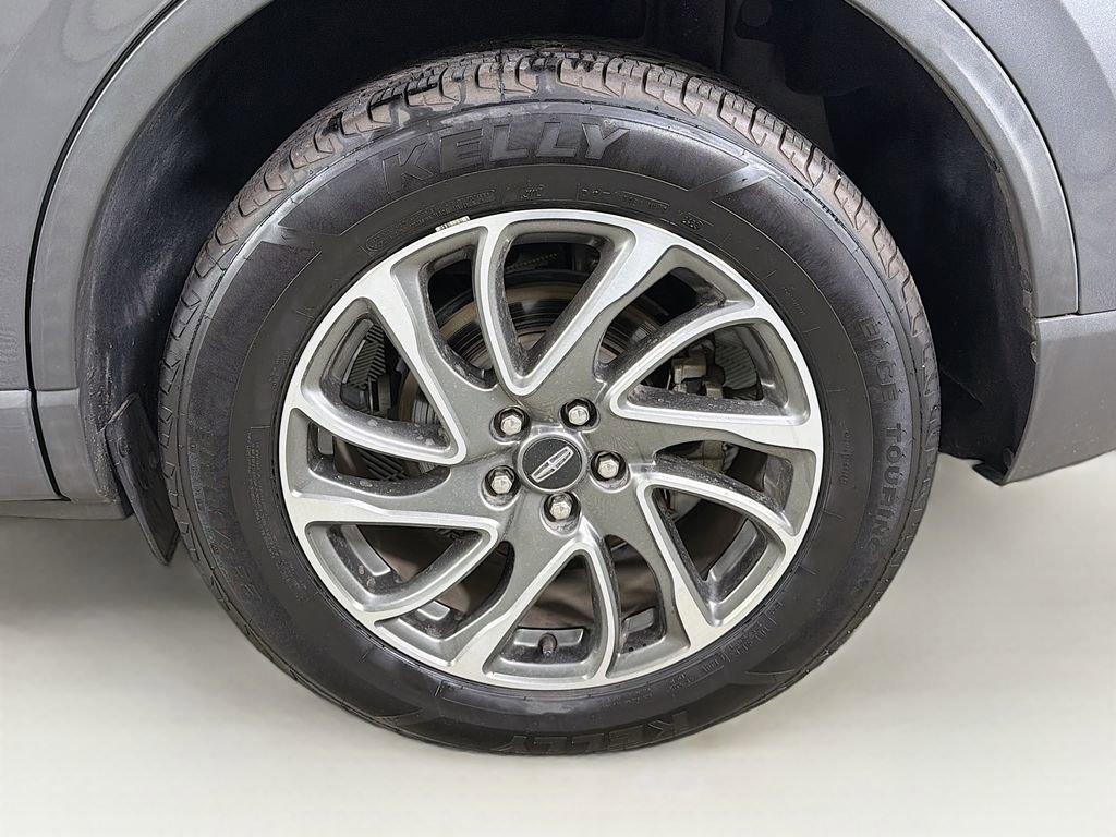 Used 2021 Lincoln Corsair FWD w/ Convenience Package image 33