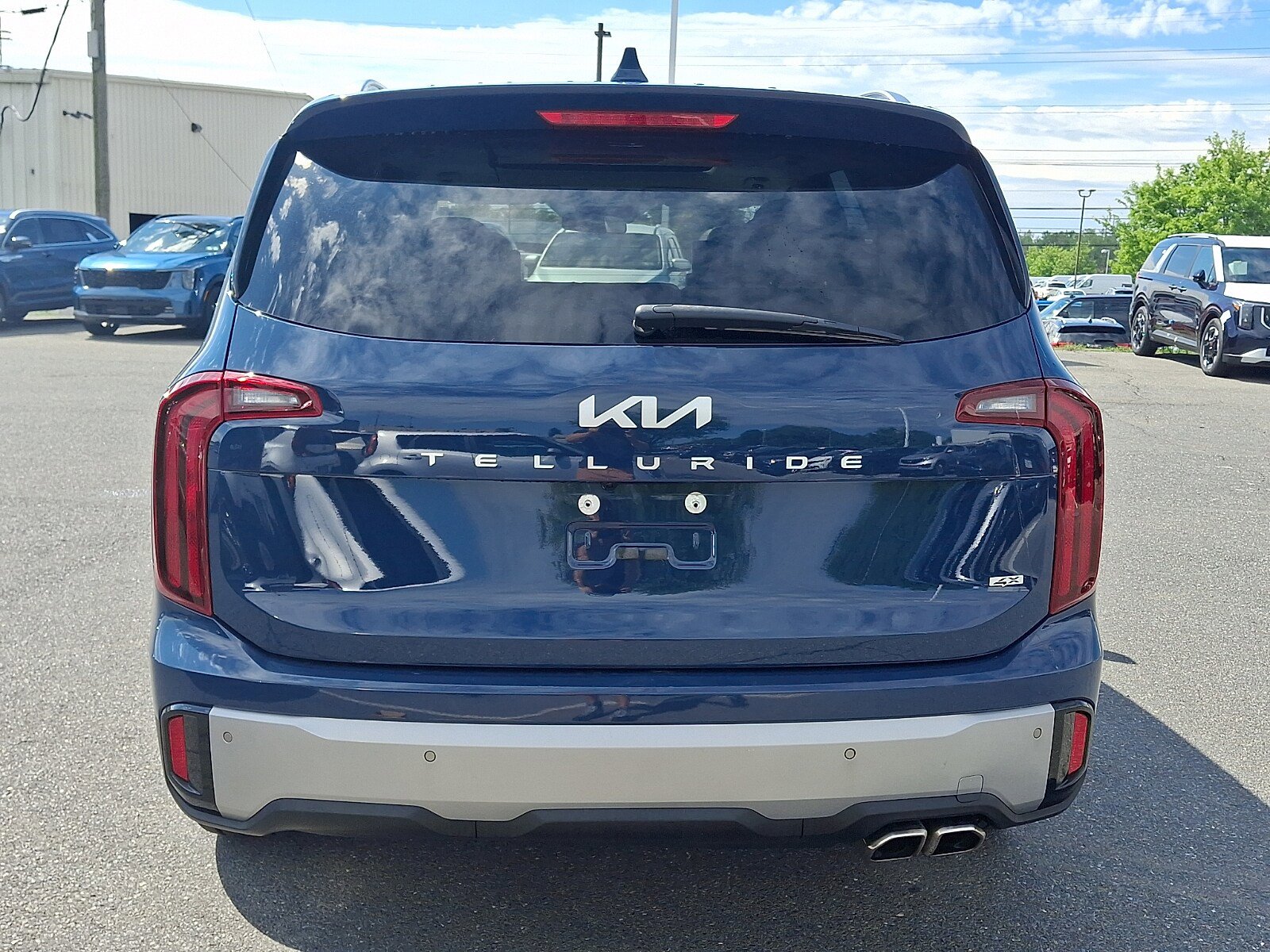 Used 2023 Kia Telluride S w/ S Sunroof Package AWD/4WD image 5