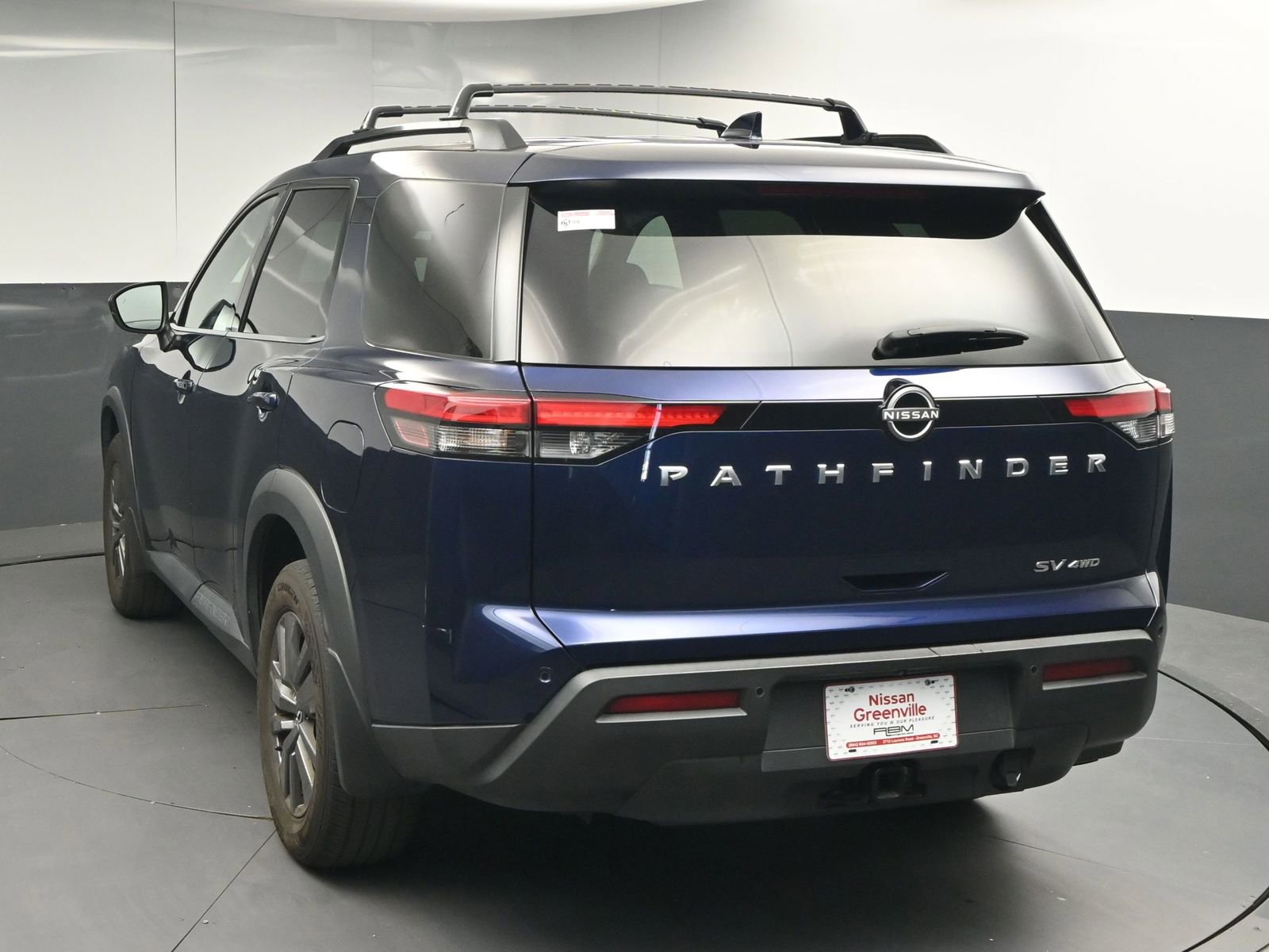 Used 2023 Nissan Pathfinder SV w/ SV Premium Package image 6