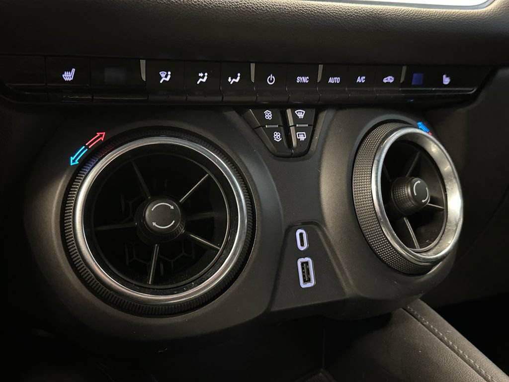 Used 2022 Chevrolet Blazer LT AWD/4WD image 15
