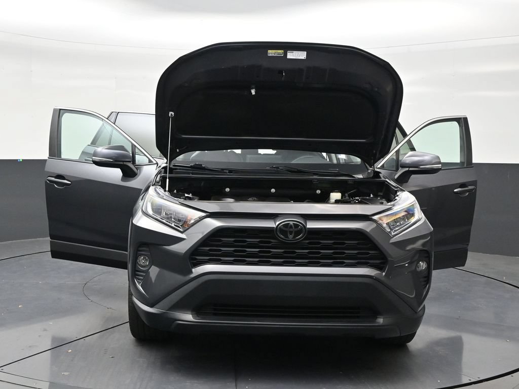 Used 2021 Toyota RAV4 XLE Premium FWD image 33