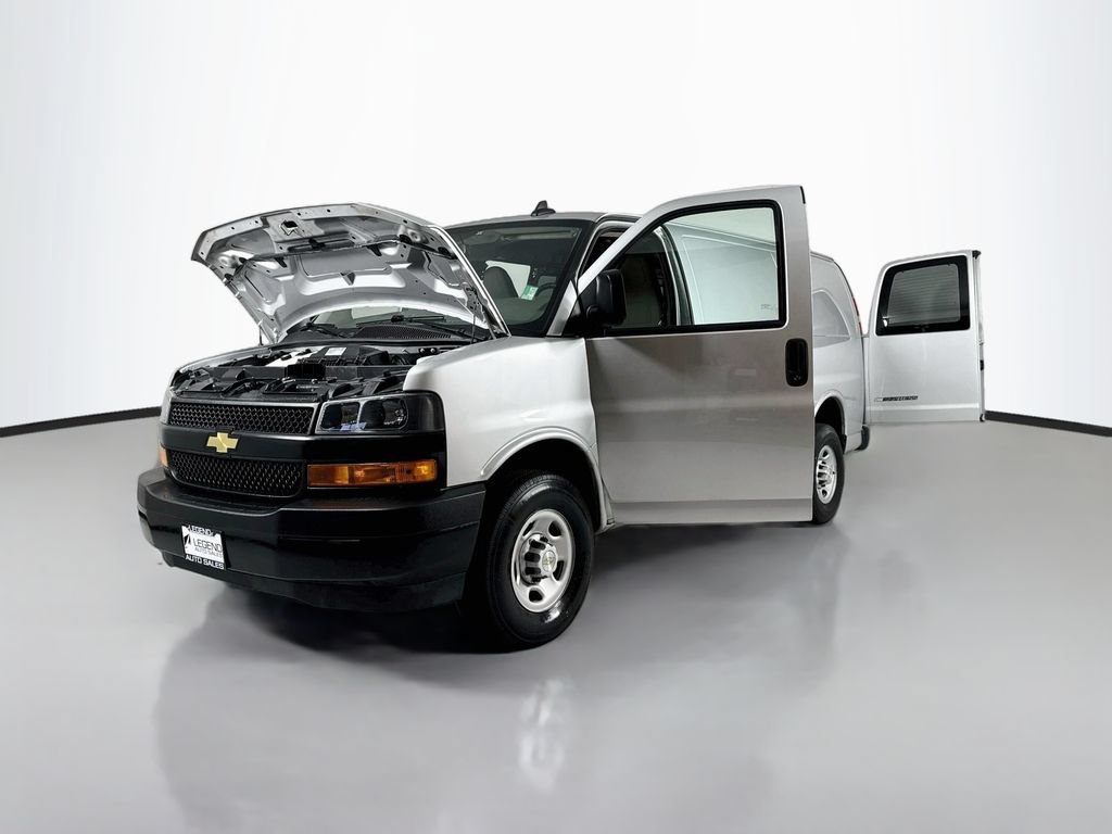 Used 2023 Chevrolet Express 2500 w/ Driver Convenience Package RWD image 14