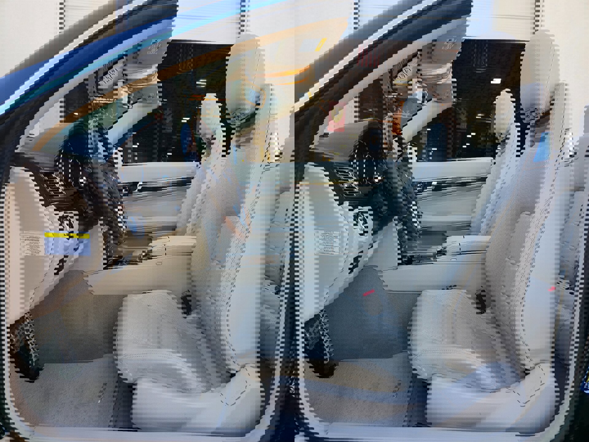 Used 2014 Mercedes-Benz E 350 Cabriolet w/ Premium 1 Package image 16