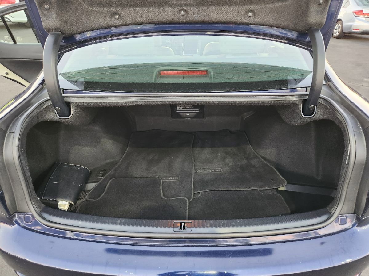 Used 2011 Lexus IS 250 image 11