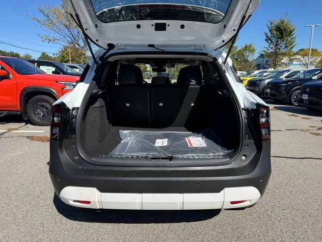 New 2026 Nissan Kicks SR w/ SR Premium Package AWD/4WD image 10