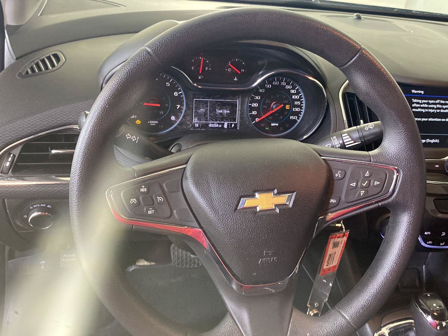 Used 2019 Chevrolet Cruze LT FWD image 21