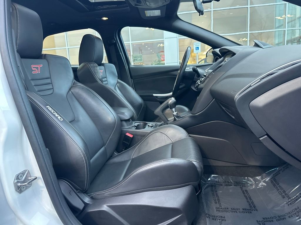 Used 2014 Ford Focus ST w/ Equipment Group 202A image 17