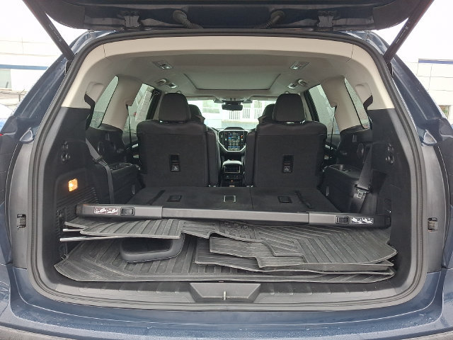 Used 2023 Subaru Ascent Touring AWD/4WD image 32