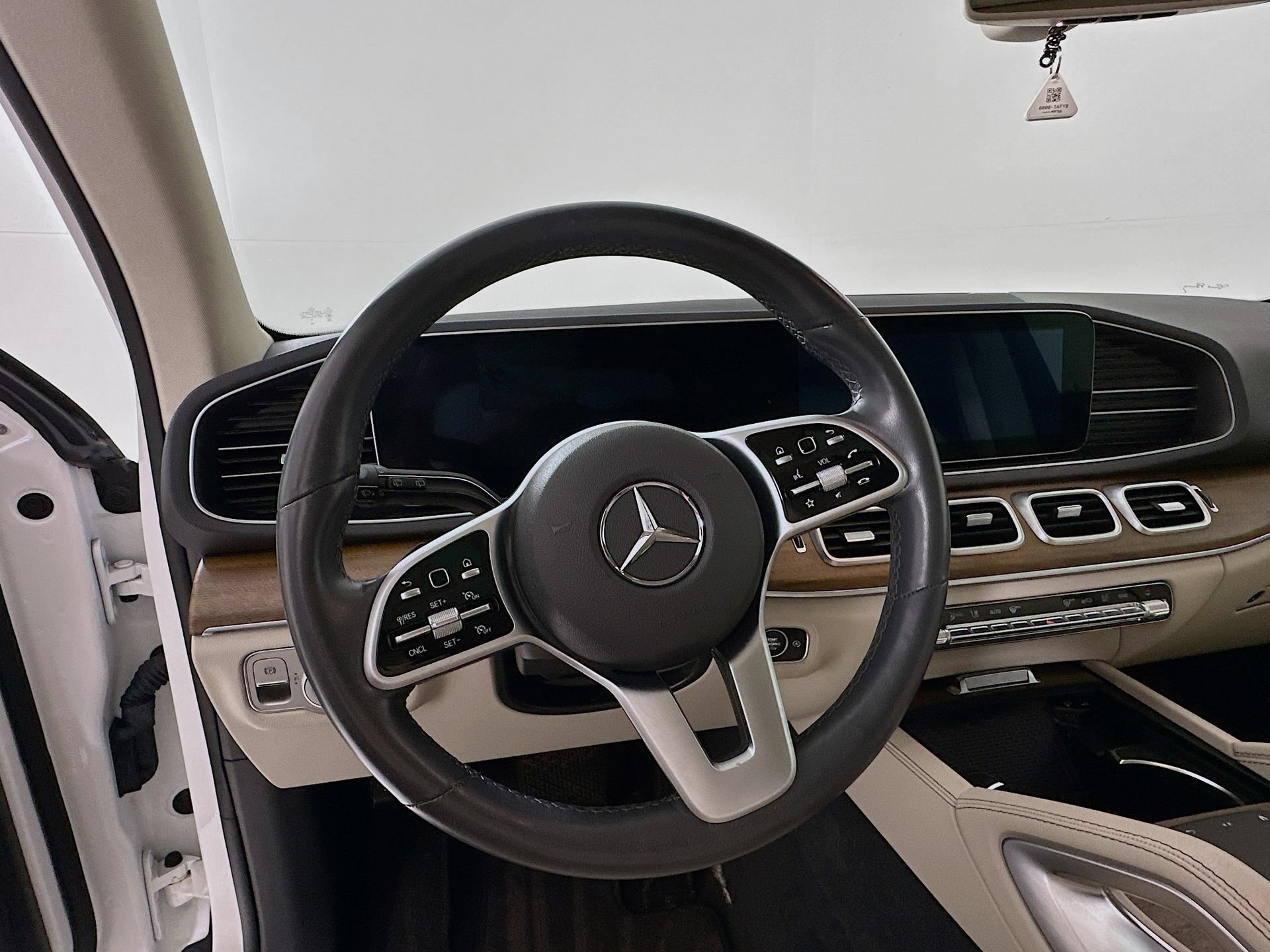 Certified 2020 Mercedes-Benz GLE 450 4MATIC image 12