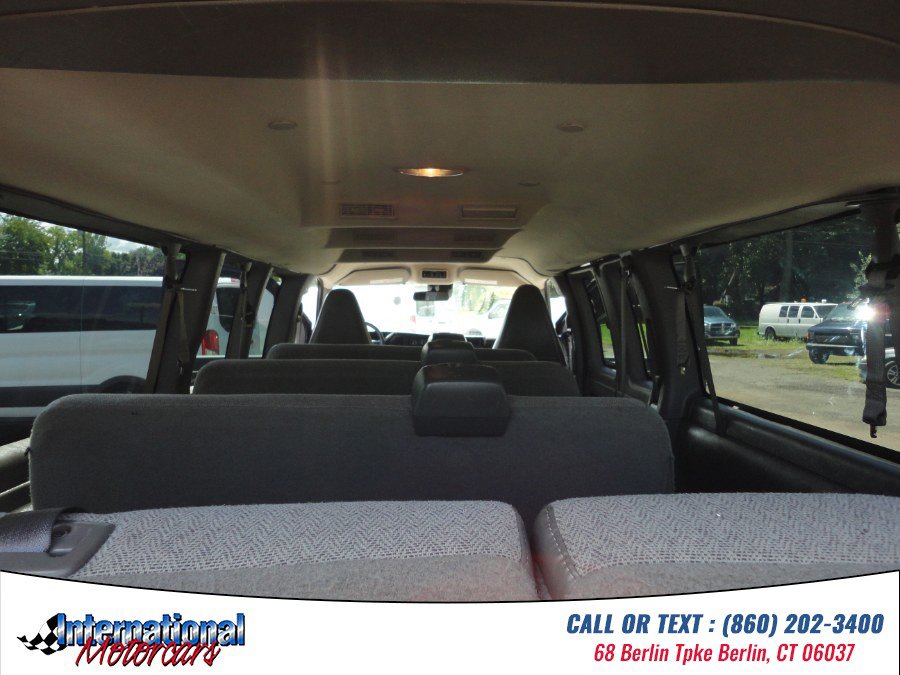 Used 2020 Chevrolet Express 3500 LT w/ LT Preferred Equipment Group RWD image 26