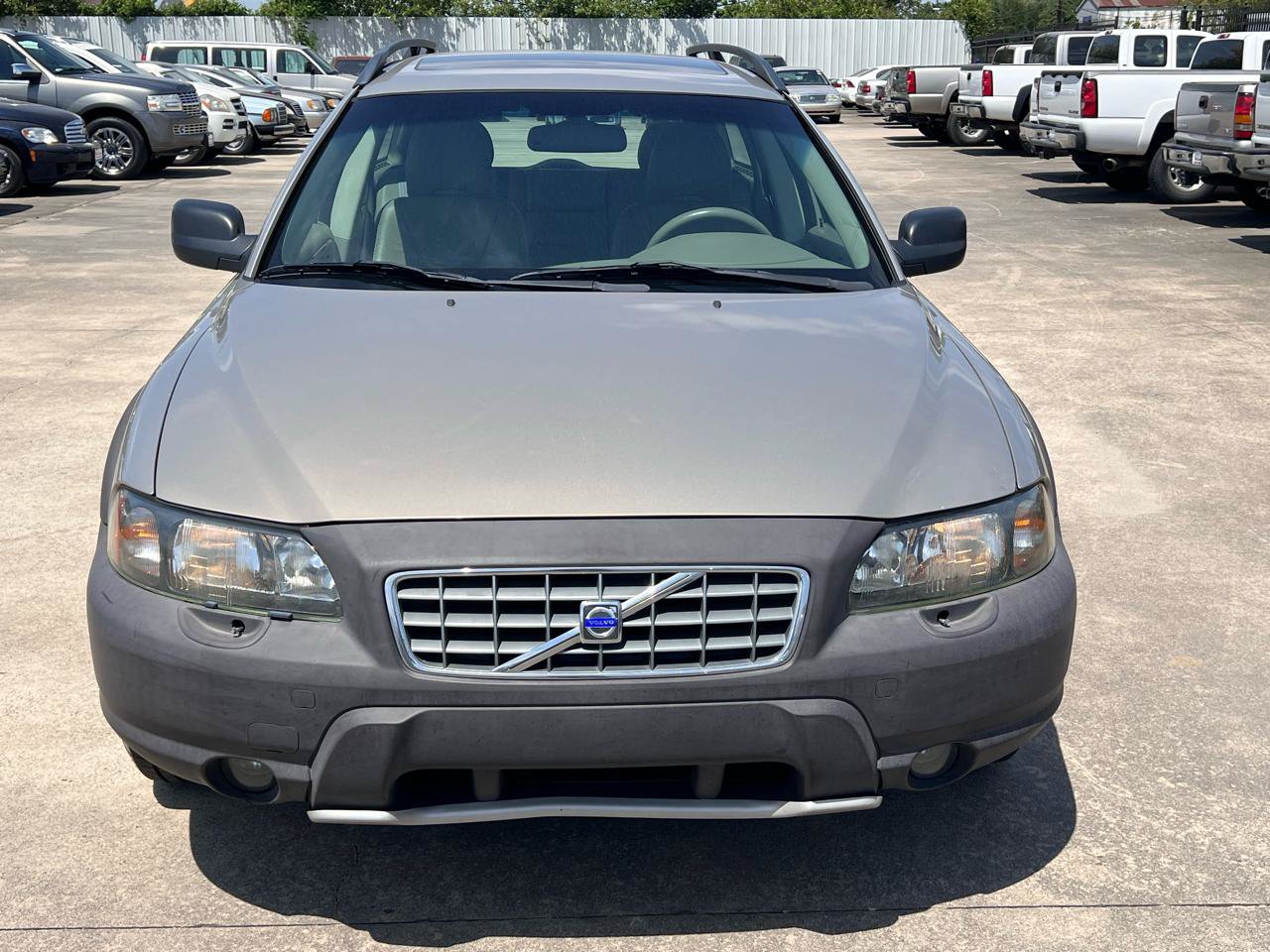 Used 2002 Volvo V70 Cross Country AWD/4WD image 8