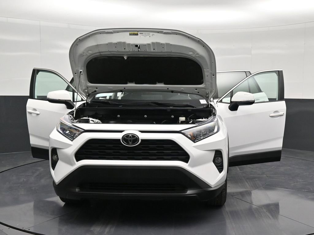 Used 2021 Toyota RAV4 XLE w/ Convenience Package image 30