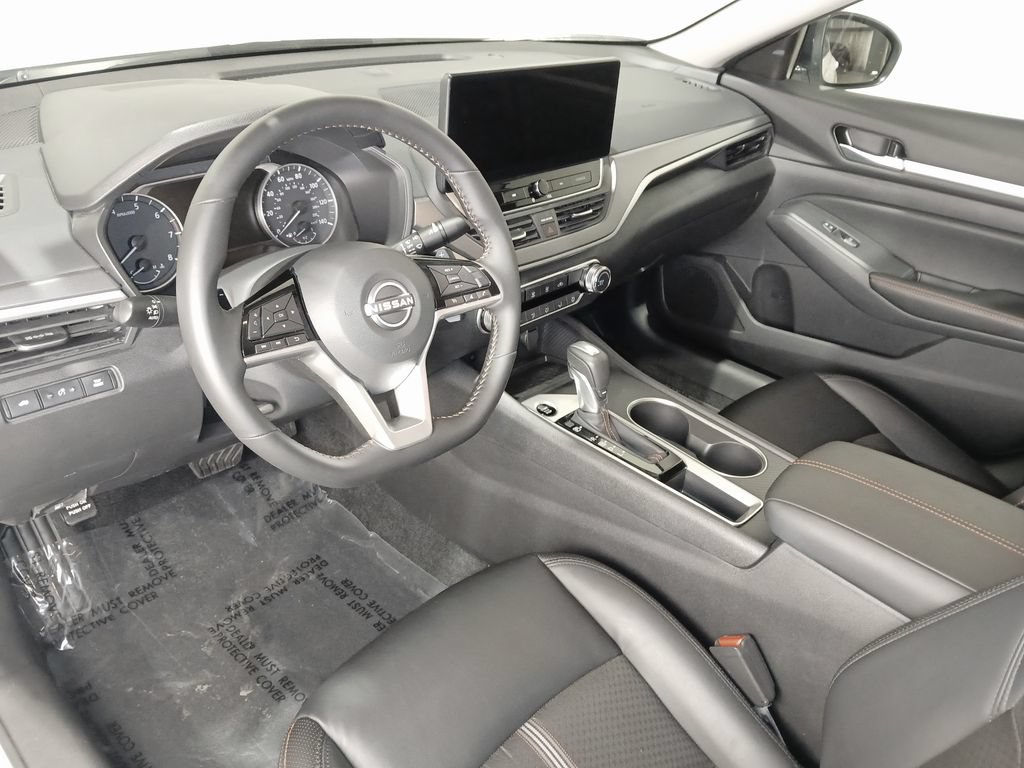 Used 2026 Nissan Altima 2.5 SR FWD image 14