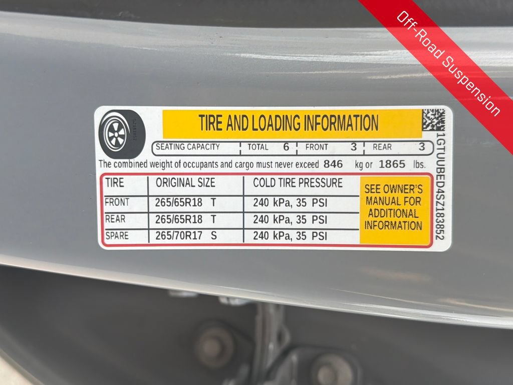 Used 2025 GMC Sierra 1500 SLE AWD/4WD image 31
