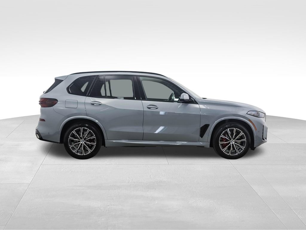 New 2026 BMW X5 xDrive50e w/ Executive Package image 6