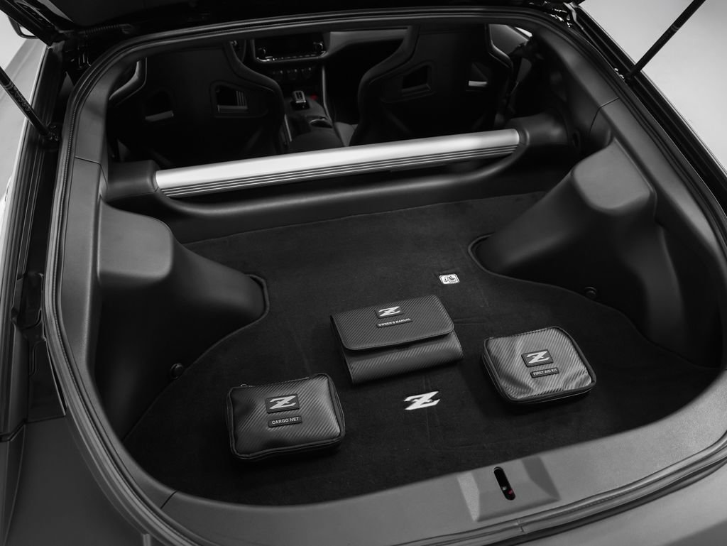 Used 2026 Nissan Z NISMO w/ Floor Mat Package RWD image 36