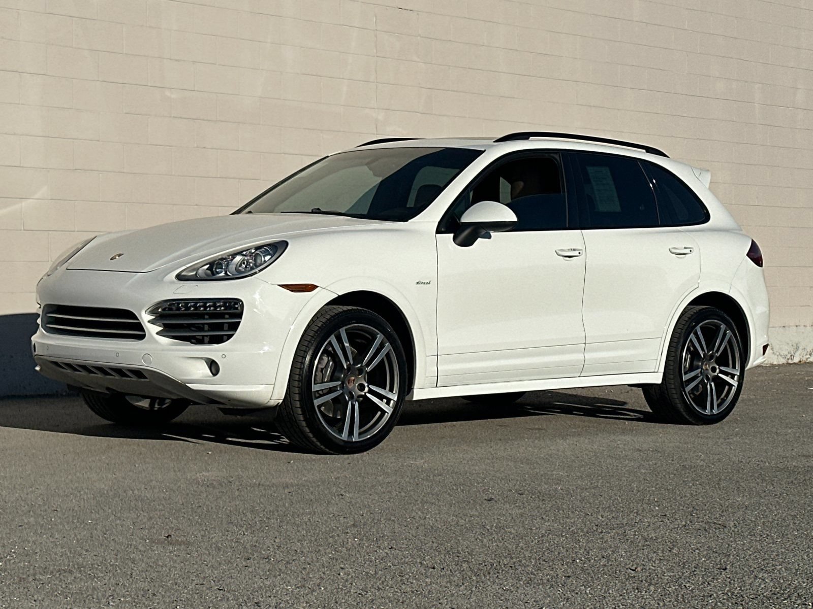 Used 2014 Porsche Cayenne Diesel AWD/4WD image 7