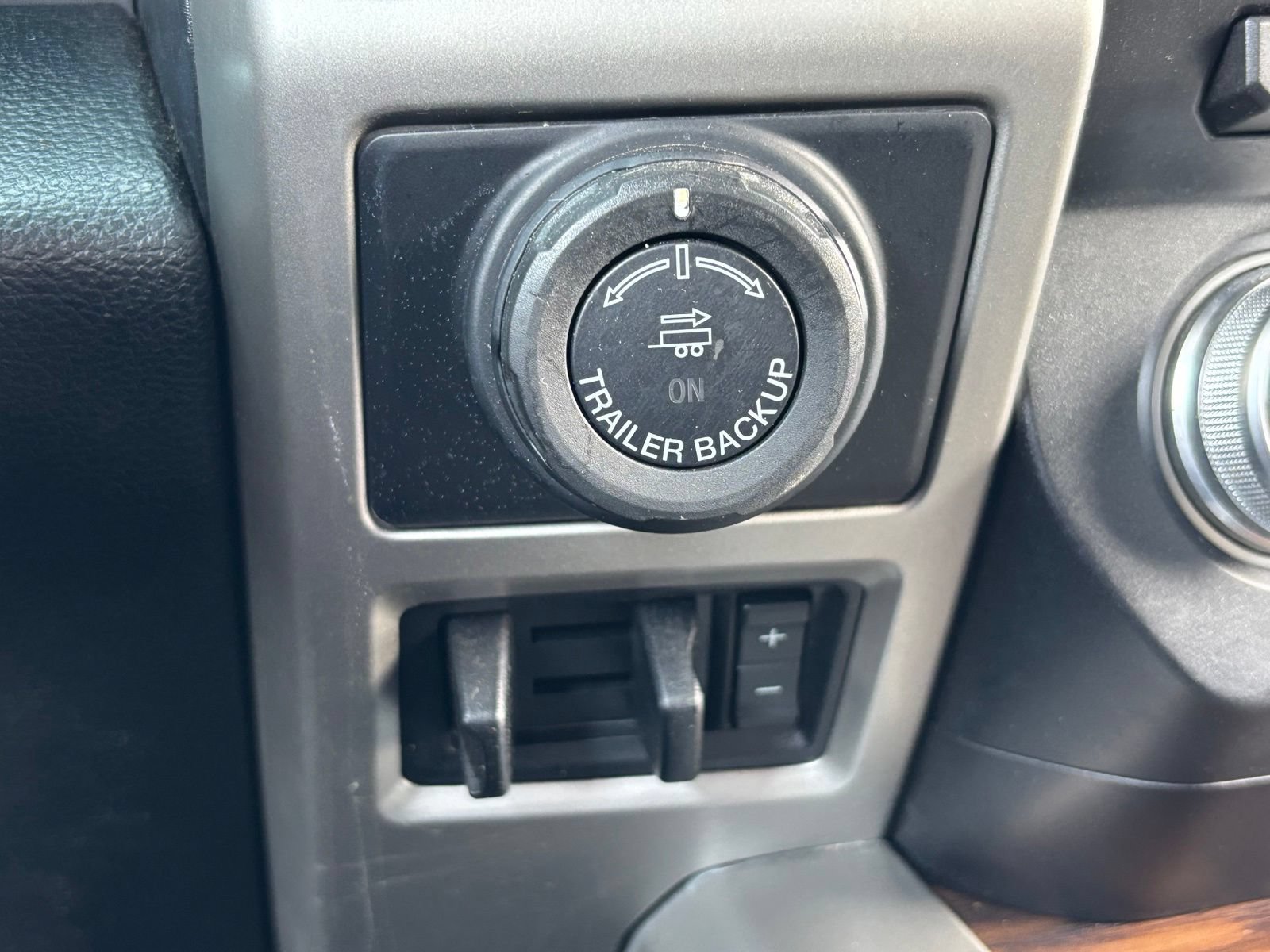 Used 2018 Ford F150 Lariat w/ Equipment Group 502A Luxury AWD/4WD image 22