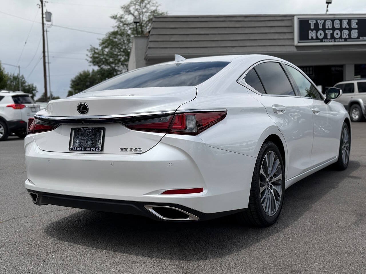 Used 2020 Lexus ES 350 w/ Premium Package FWD image 23