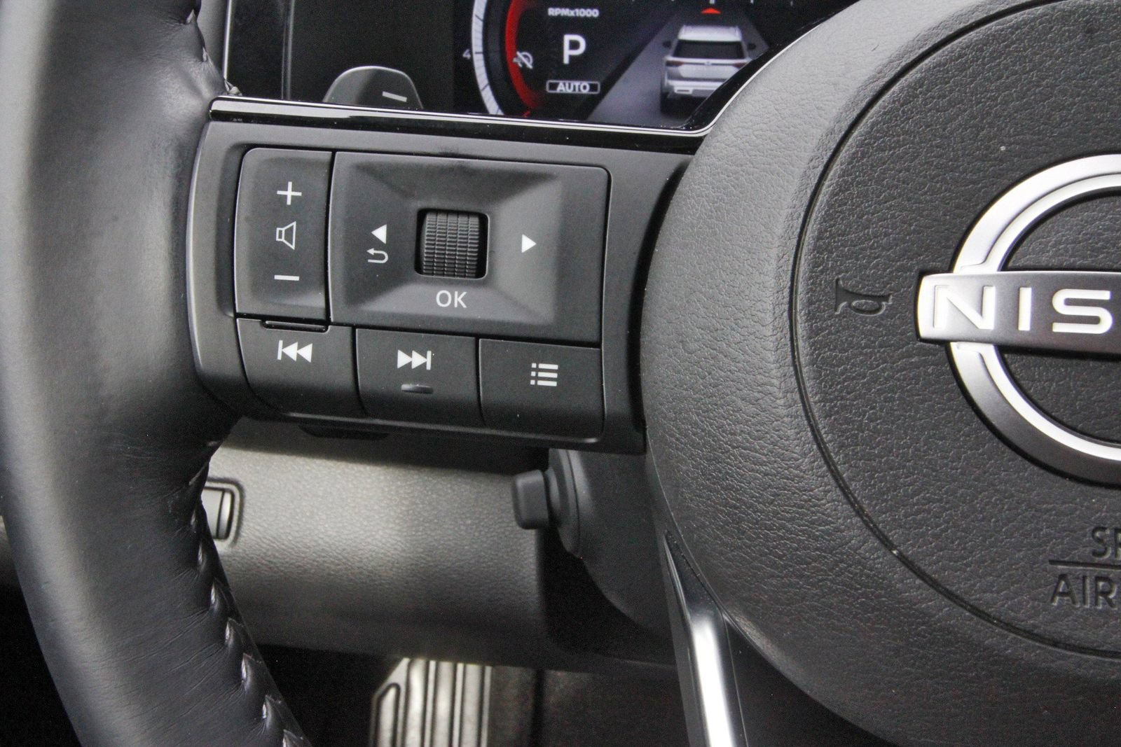 Certified 2025 Nissan Pathfinder Platinum AWD/4WD image 20