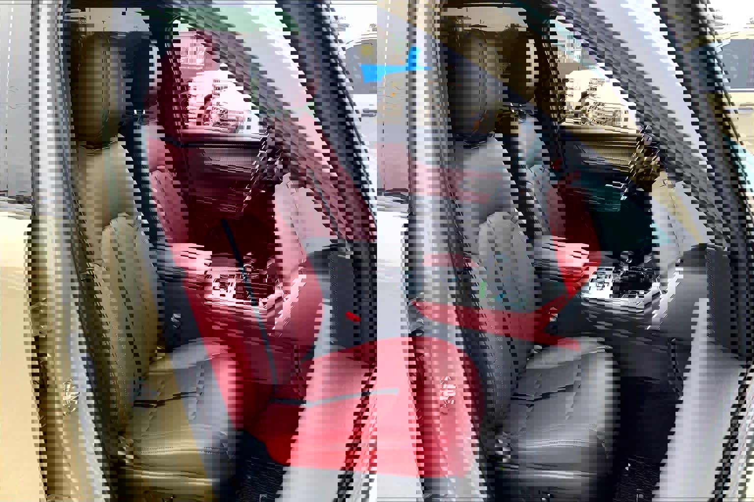 Used 2025 MAZDA CX-70 Plug-In Hybrid w/ Premium Plus image 8