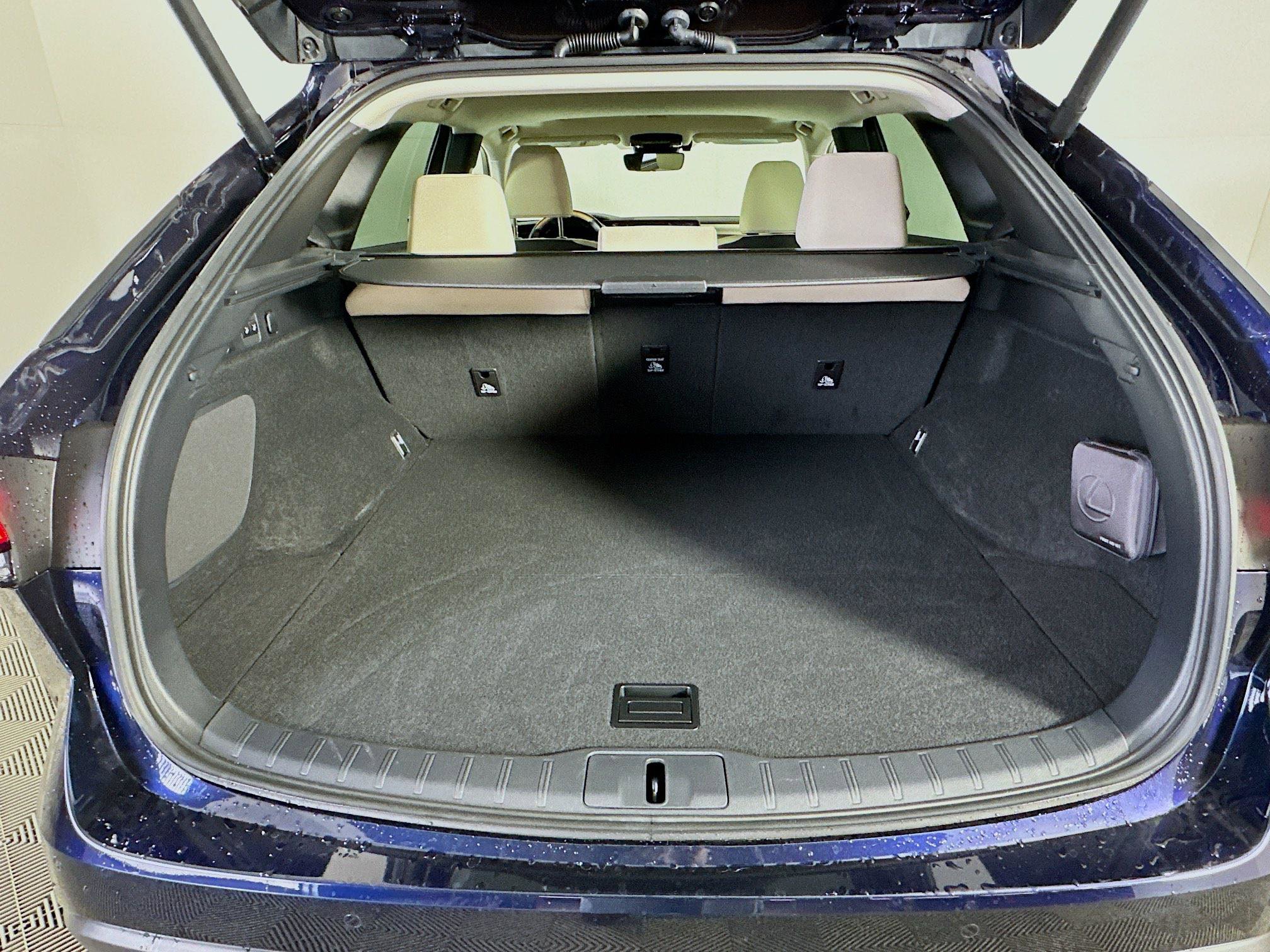 Used 2024 Lexus RX 350 Premium w/ Accessory Package (Z1) image 30