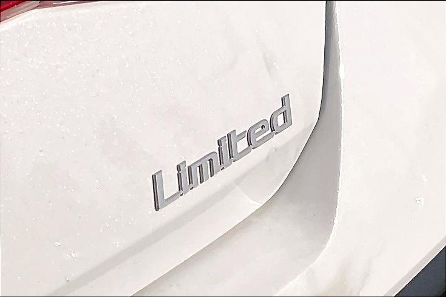 New 2026 Hyundai Elantra Limited FWD image 9