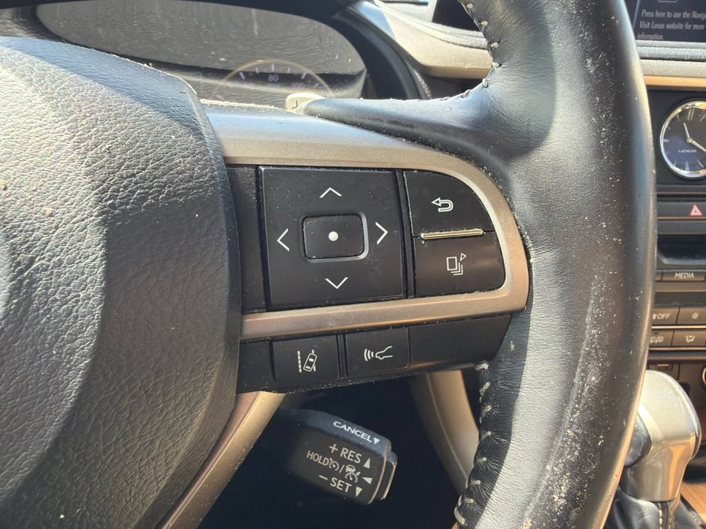 Used 2021 Lexus RX 350L FWD w/ Premium Package image 18