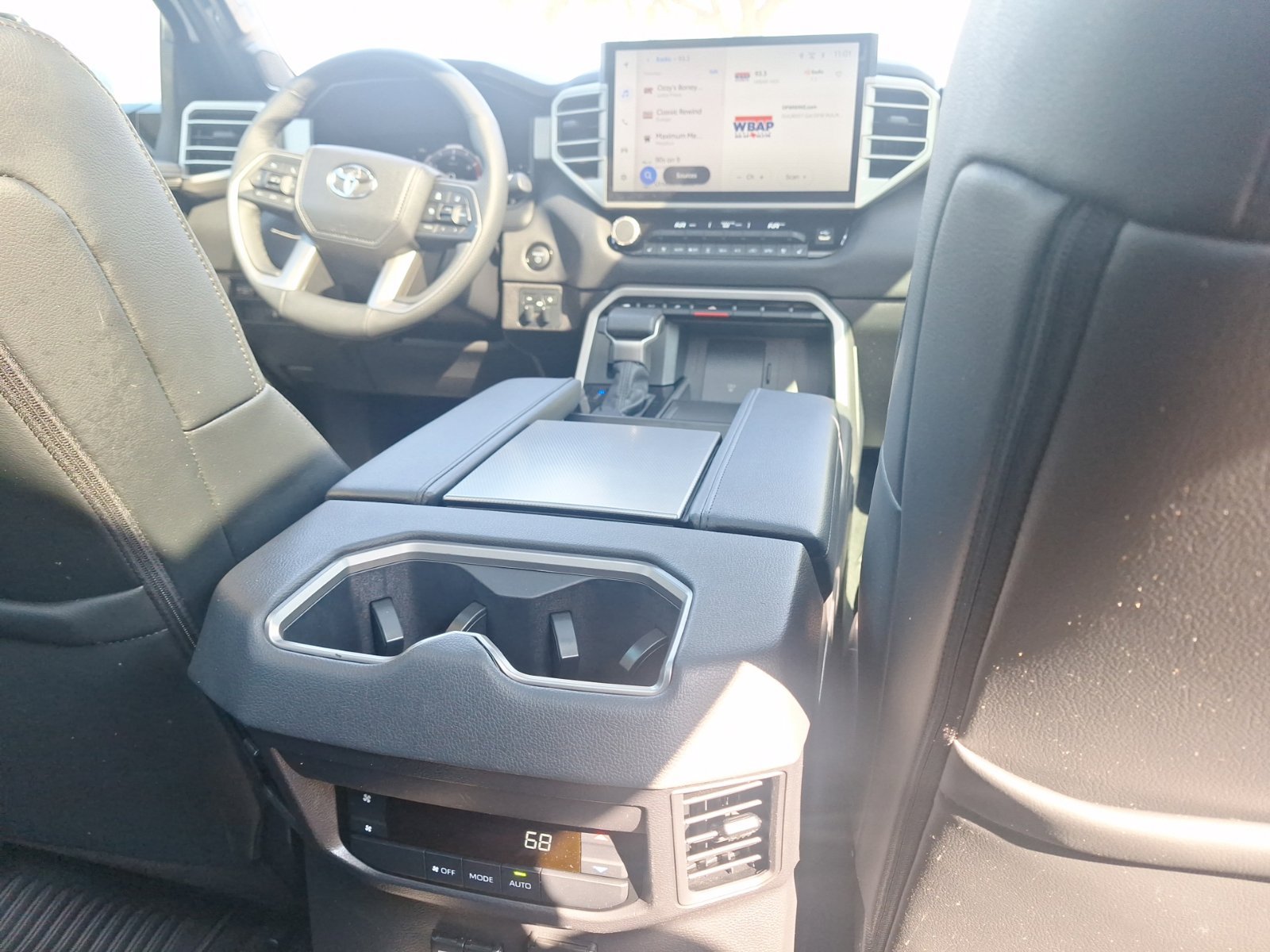 Used 2025 Toyota Sequoia Limited AWD/4WD image 30