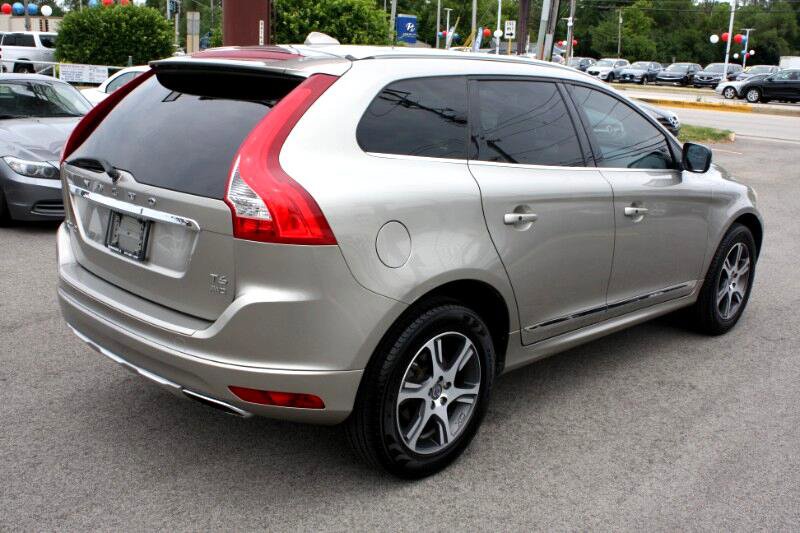 Used 2015 Volvo XC60 T6 w/ Protection Package image 5