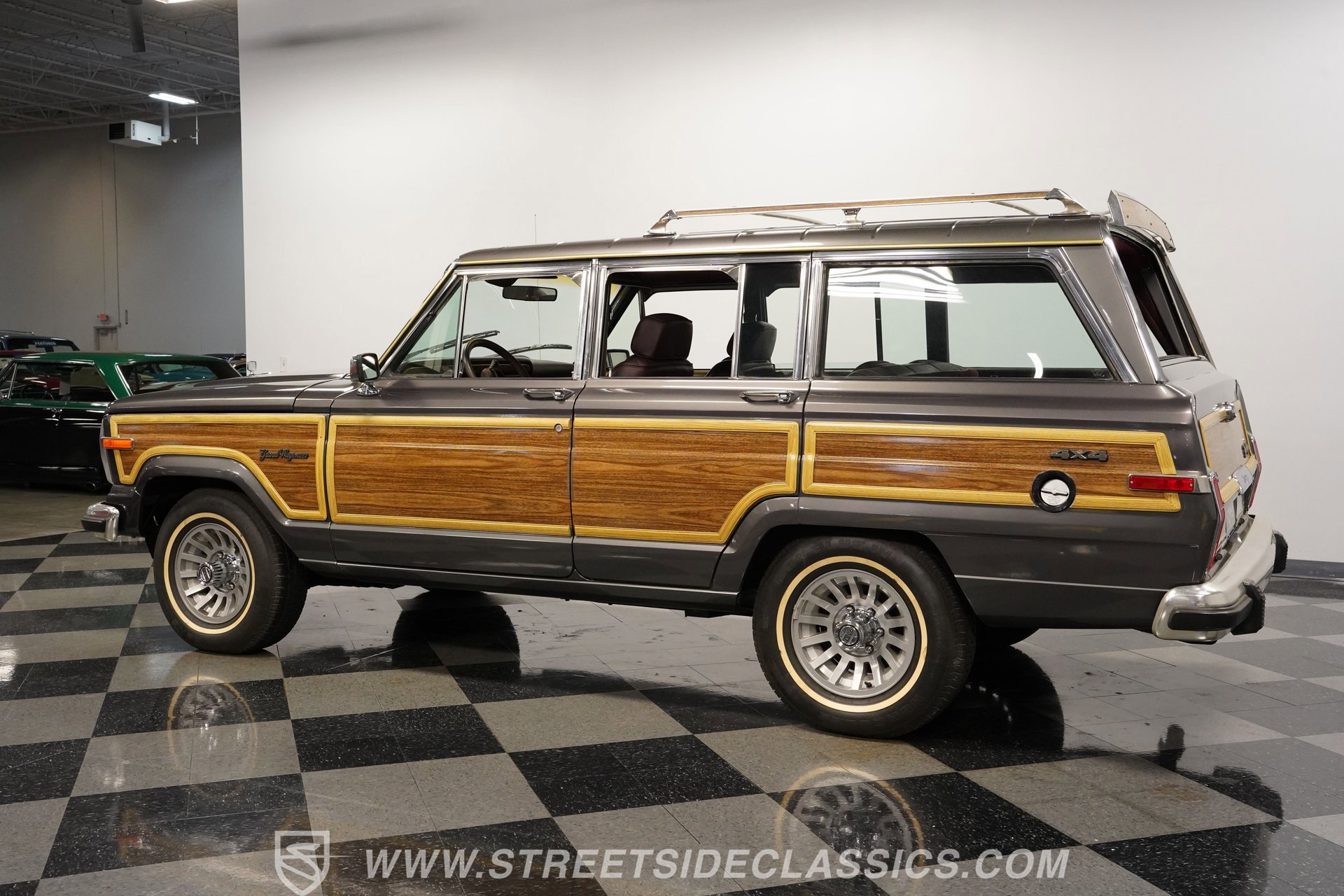 Used 1988 Jeep Grand Wagoneer image 8