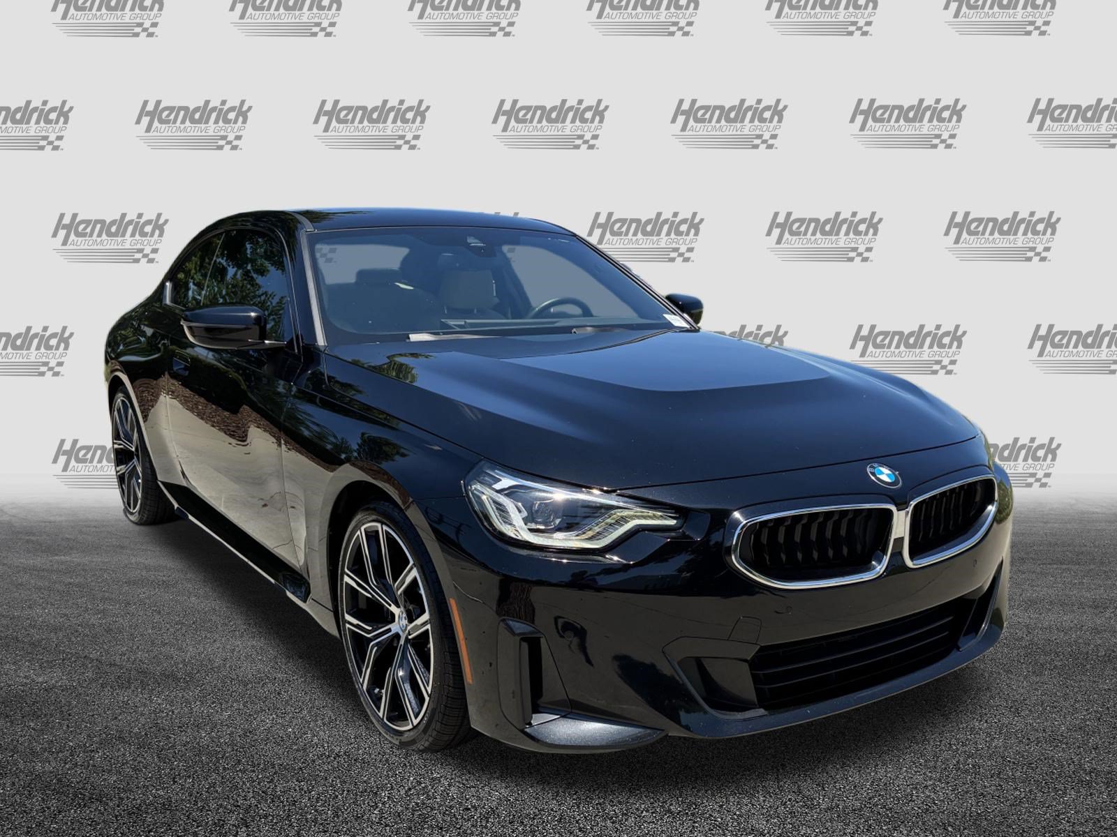 Used 2023 BMW 230i Coupe w/ Convenience Package RWD image 2