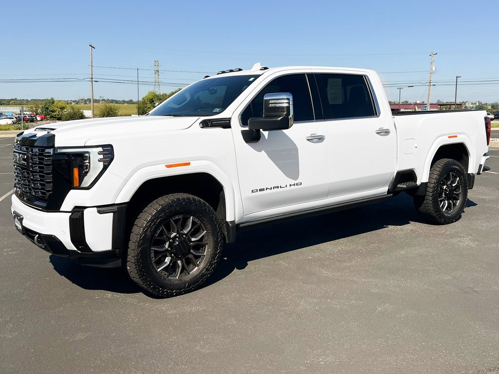 Used 2025 GMC Sierra 3500 Denali Ultimate image 16