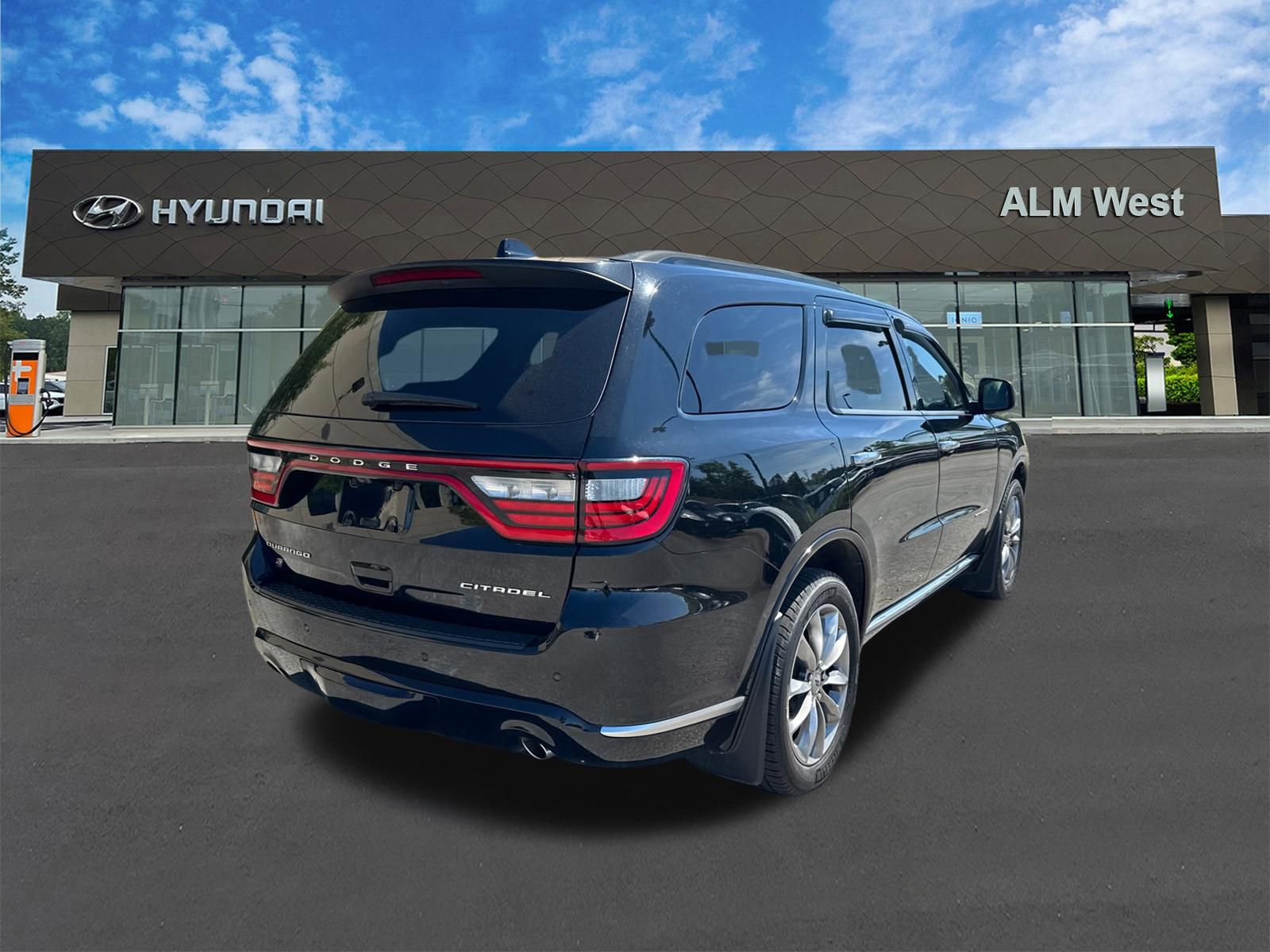 Used 2022 Dodge Durango Citadel w/ Trailer Tow Group IV AWD/4WD image 5