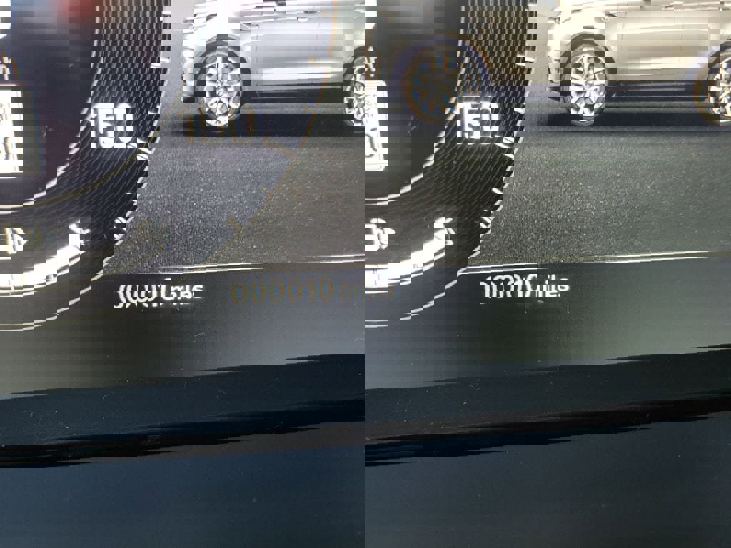 New 2024 Land Rover Discovery Metropolitan Edition image 18