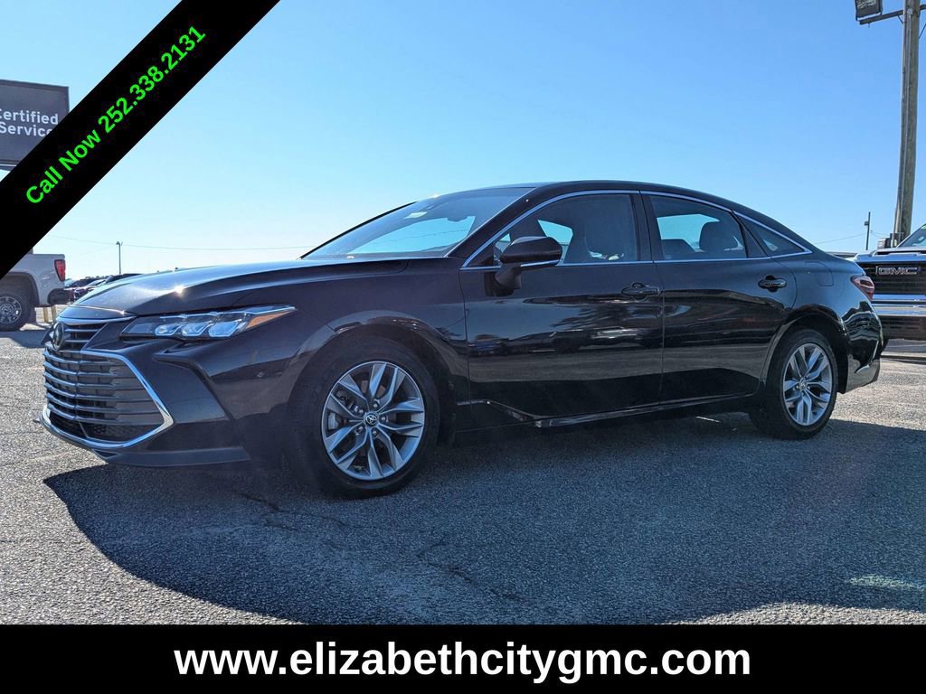 Used 2022 Toyota Avalon XLE image 7