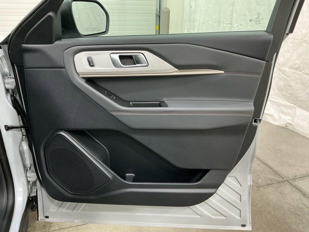 New 2026 Ford Explorer Active w/ Active Comfort Package AWD/4WD image 39