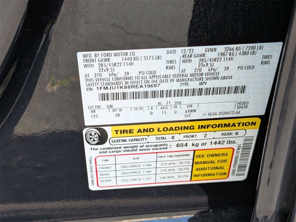 Used 2024 Ford Expedition Limited image 37