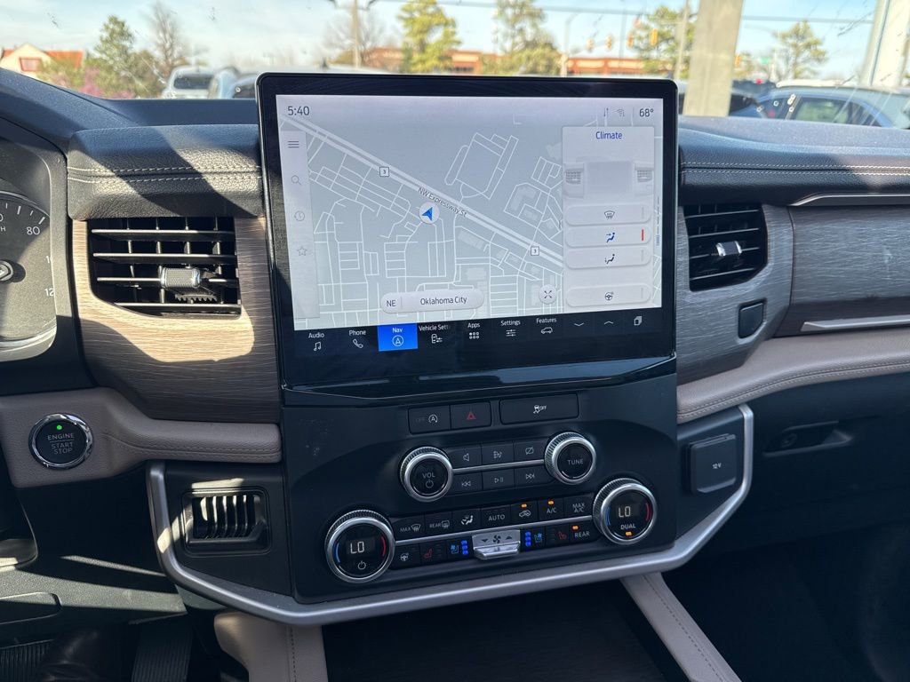 Used 2024 Ford Expedition Max Limited image 12