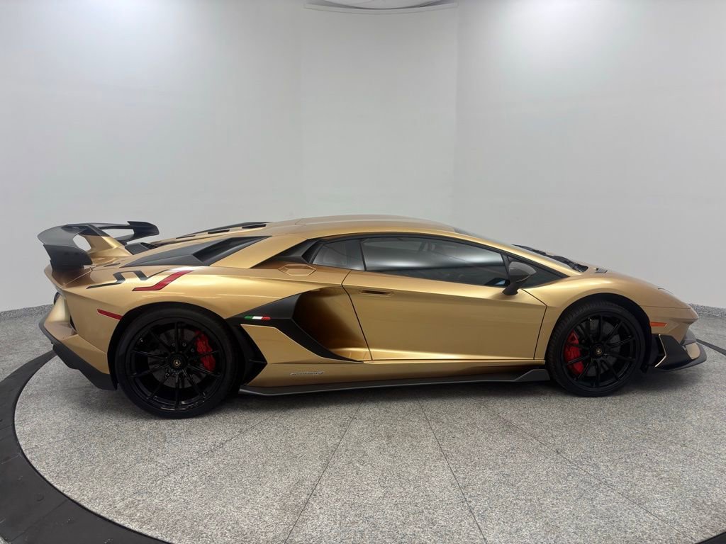 Used 2019 Lamborghini Aventador SVJ image 14