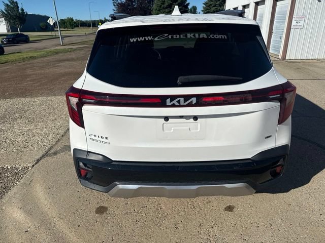 Used 2024 Kia Seltos EX AWD/4WD image 10