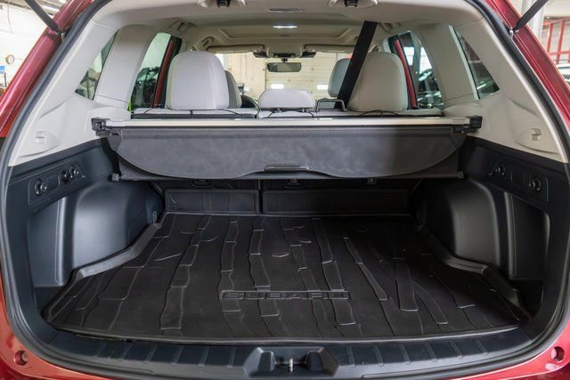 Used 2023 Subaru Forester Premium AWD/4WD image 10